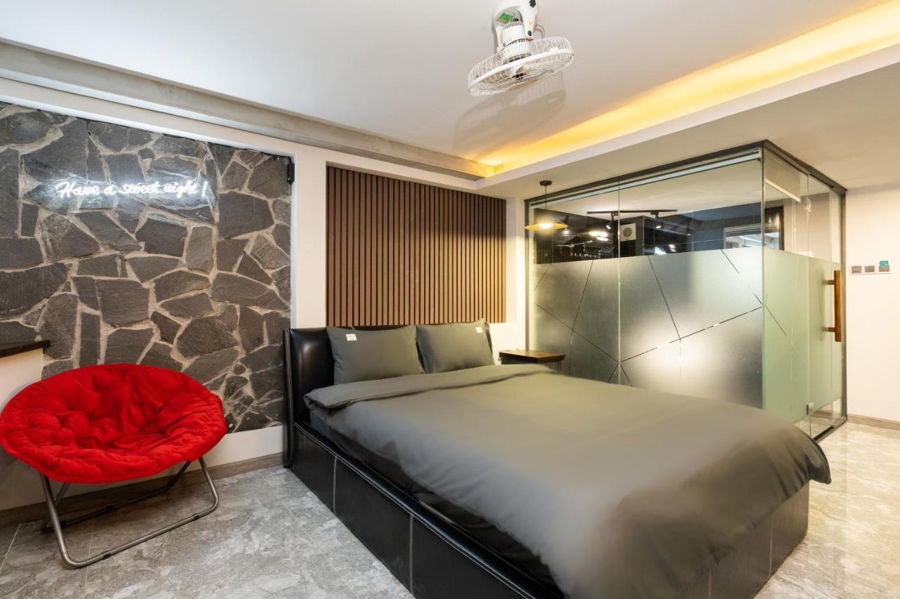 G9 Homestay - De Tham Ở trọ